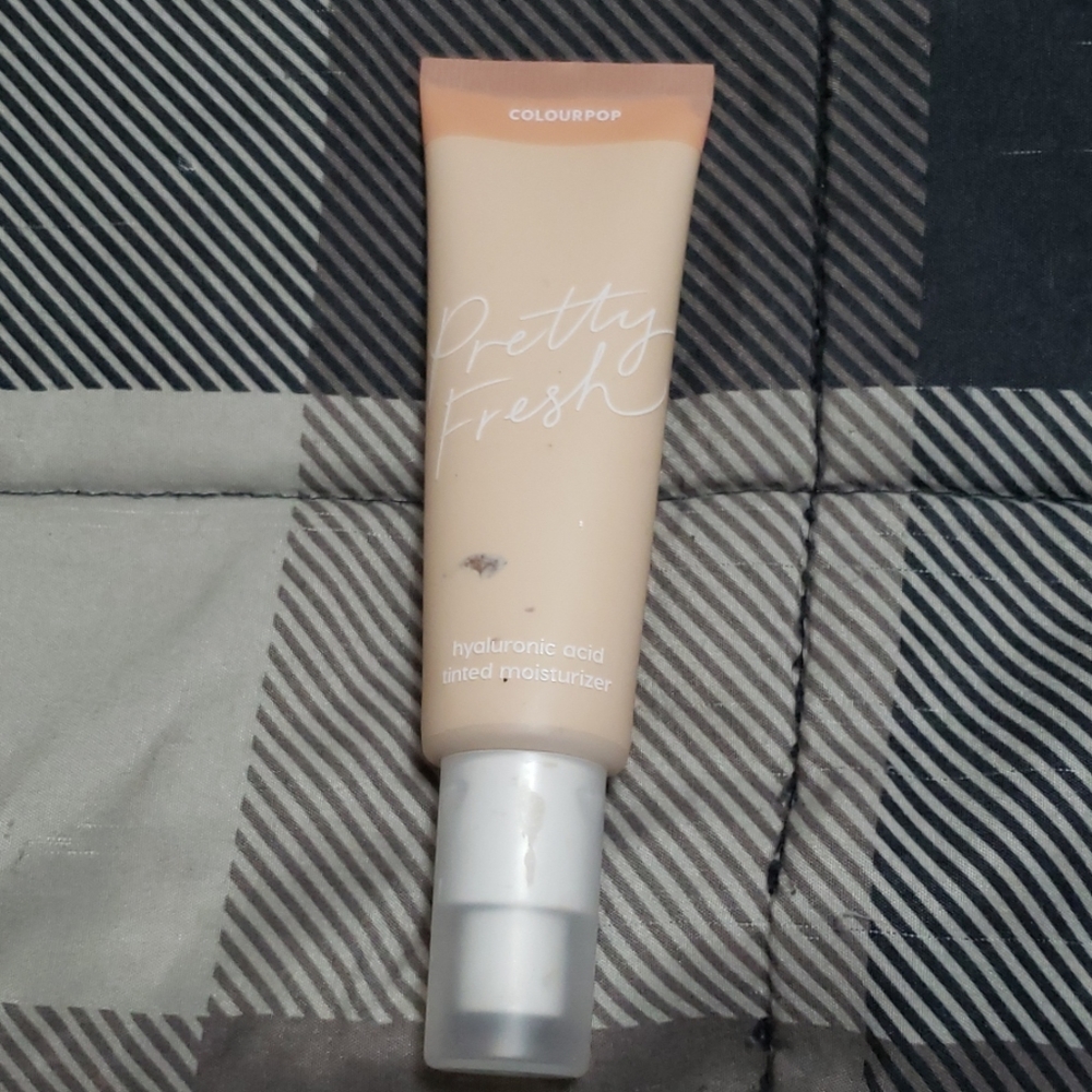 Pretty Fresh Tinted Moisturizer